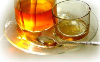 Honigwasser auf nüchternen Magen: Vor- und Nachteile, Vor- und Nachteile