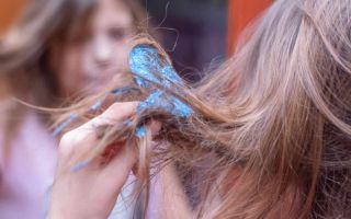 Ako odstrániť sliz z vlasov: ako ich vytiahnuť, rozpustiť, ako odstrániť sliz z dieťaťa