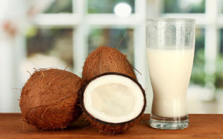 Lợi ích và tác hại của nước cốt dừa đối với cơ thể